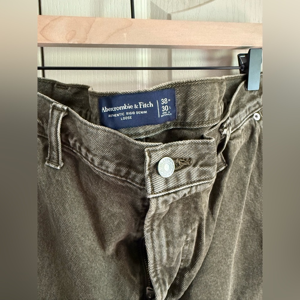 Men’s Abercrombie & Fitch Loose Fit Carpenter Jeans - Green - Picture 2 of 5